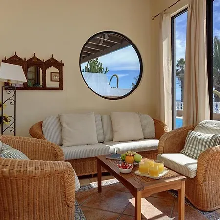 Sleeps 9 Pool Wifi